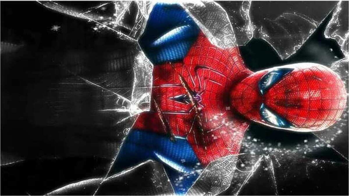 Wallpaper Marvel Kaca Pecah